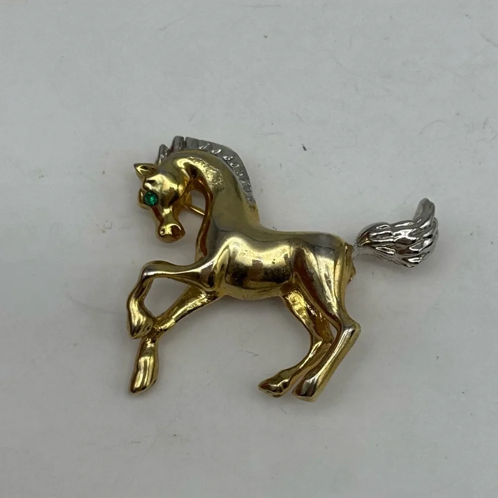 Vintage trotting‎ pony stallion horse brooch pin